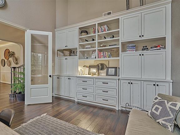 5th image of 119 Poppy Hills Dr