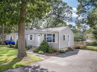 145 Custer St, Warwick, RI 02889