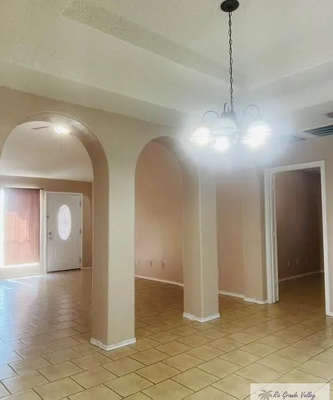 2820 Vienna St — Photo 6