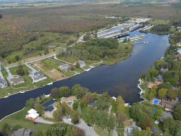 47 Paradise Blvd, Ramara, ON L0K 1B0
