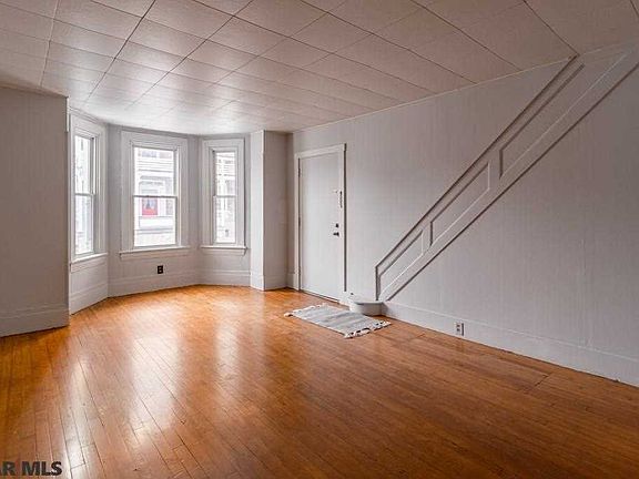 4th image of 214 E Bishop St