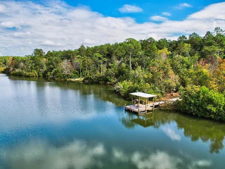 1085 Tallokas Rd — Photo 1