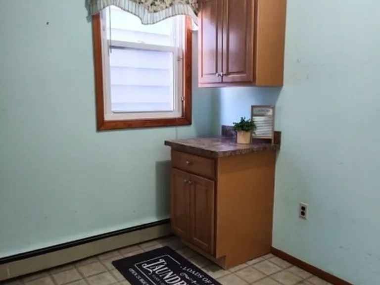 158 Pierre Ave #1 — Photo 7