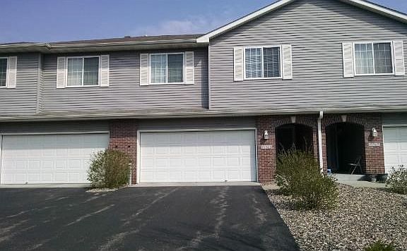 Full view of front of home.  GREAT maintenance in a culdesac.