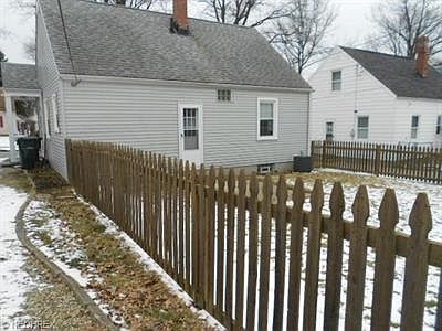 2nd image of 2455 23rd St