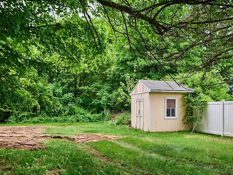 167 Rocky Hill Rd — Photo 22