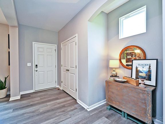 4th image of 970 Crestpoint Ct