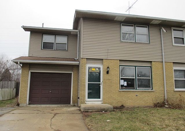 1st image of 1084 N Highland Ave