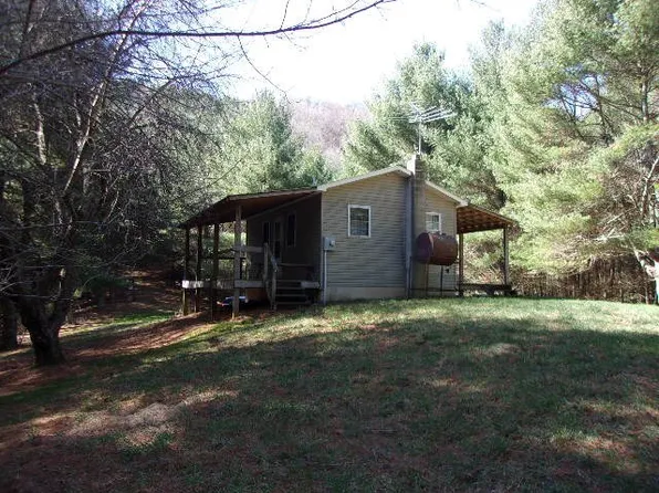 5164 Spring Valley Rd, Elk Creek, VA 24326