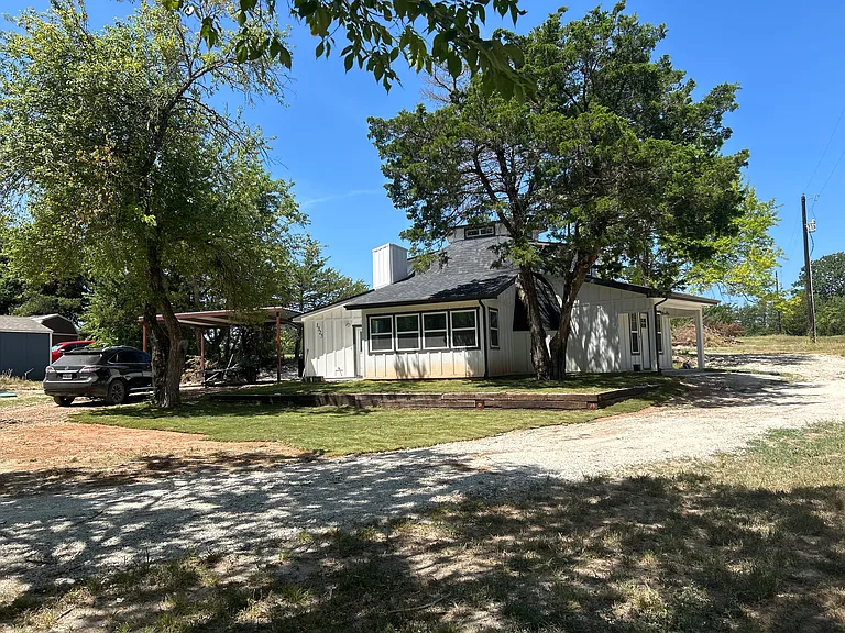 Reynolds Rd — Photo 19