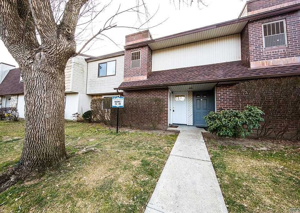 1st image of 77, Pointe Circle South