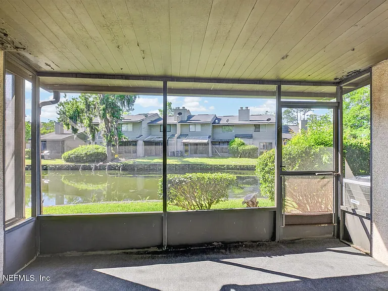 7701 Baymeadows Cir W #1052 — Photo 36