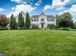 38 Marshwood Dr, Collegeville, PA 19426