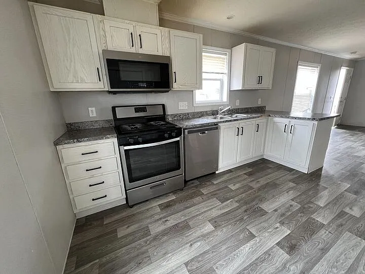 3210 Bel Clare Dr #98AR — Photo 1