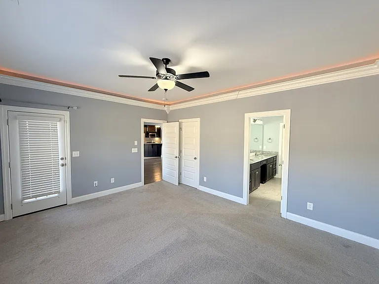 218 Woodgrove Dr NW — Photo 17