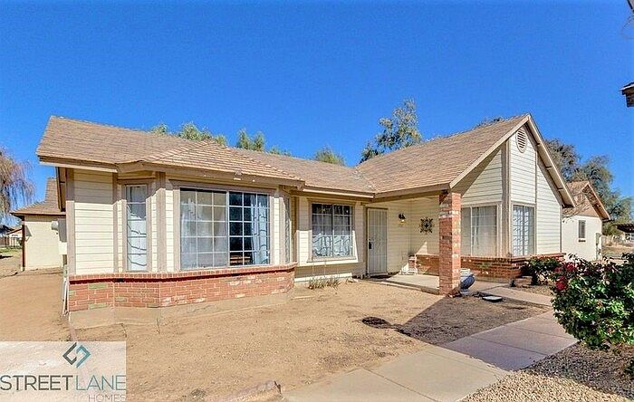 1st image of 8520 W Palm Ln Unit 1025