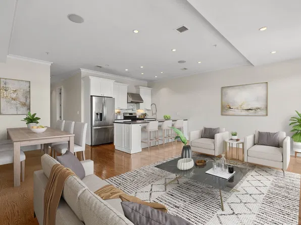 374-378 W Broadway #3, Boston, MA 02127