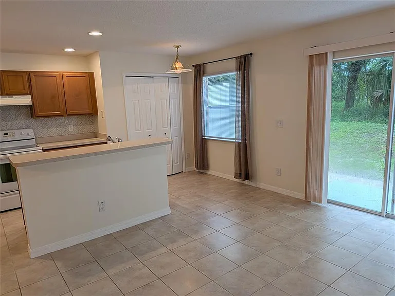 4522 Winding River Way — Photo 7