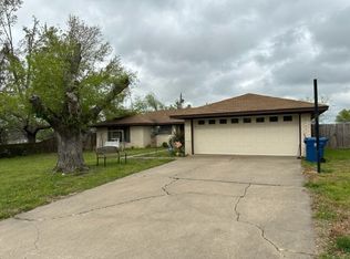 1106 Briarwood St, Mexia, TX 76667