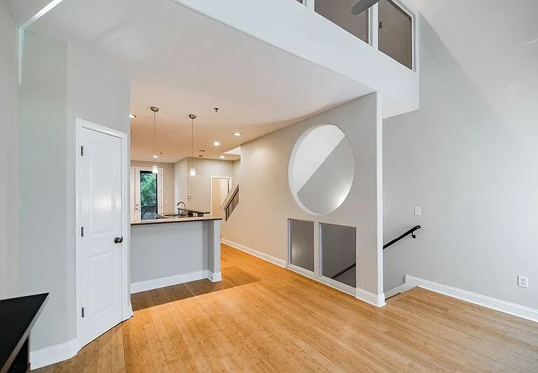 118 Ruth Dr #240 — Photo 4