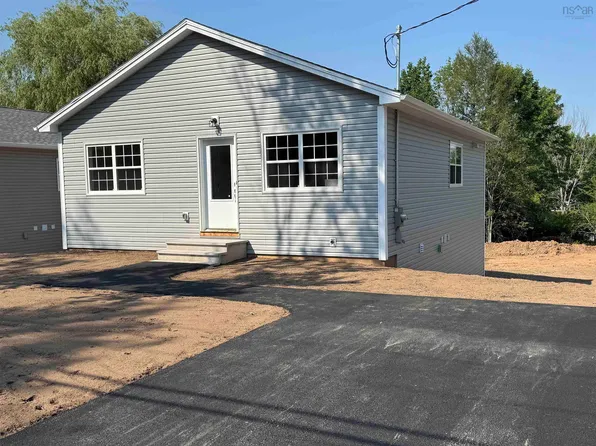 30 Willow St #Ws-2, Hantsport, NS B0P 1P0
