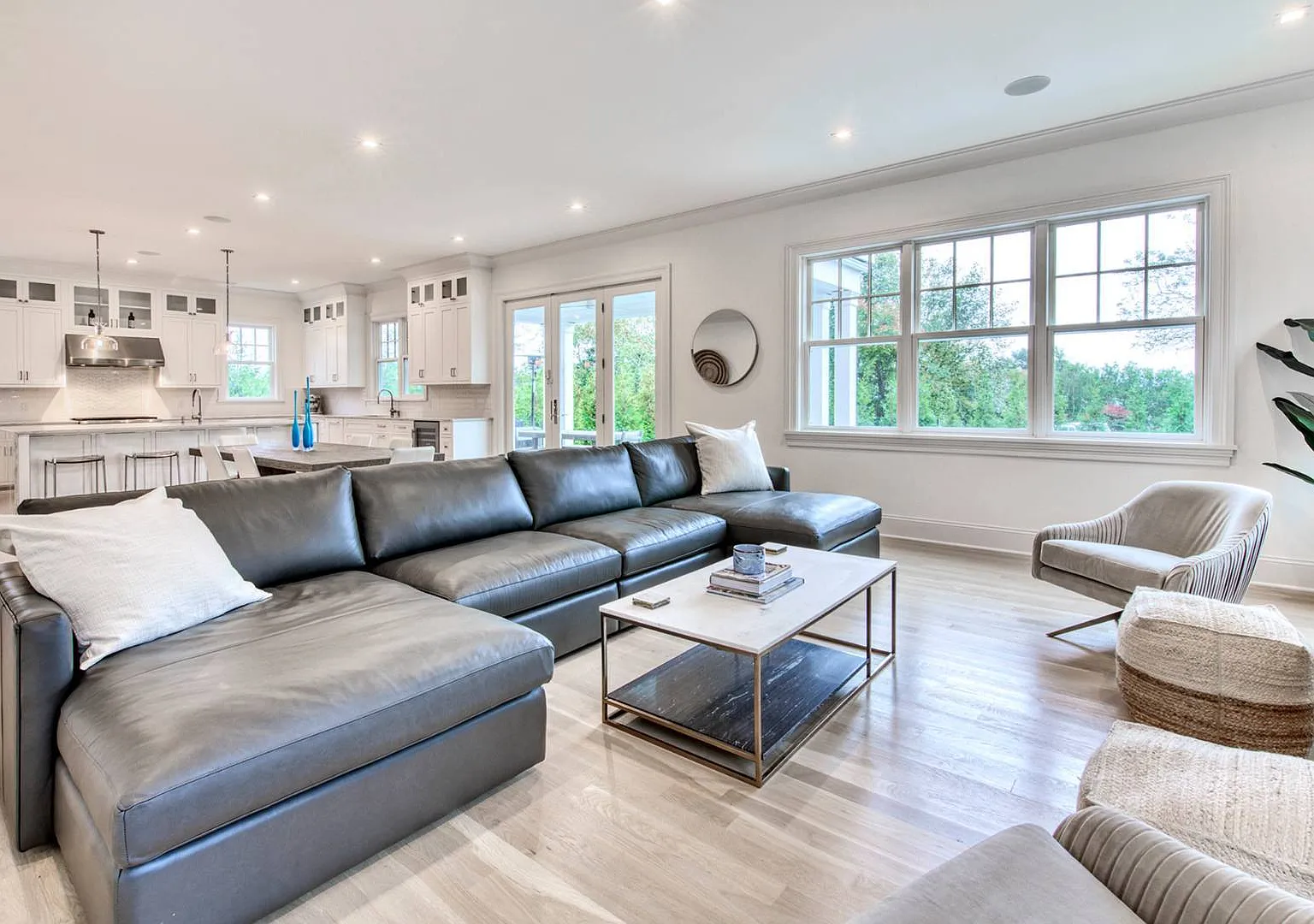 New Construction Southampton — Photo 4