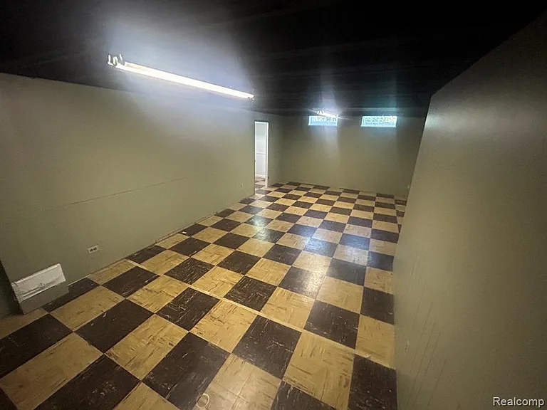 760 S Evergreen St — Photo 28