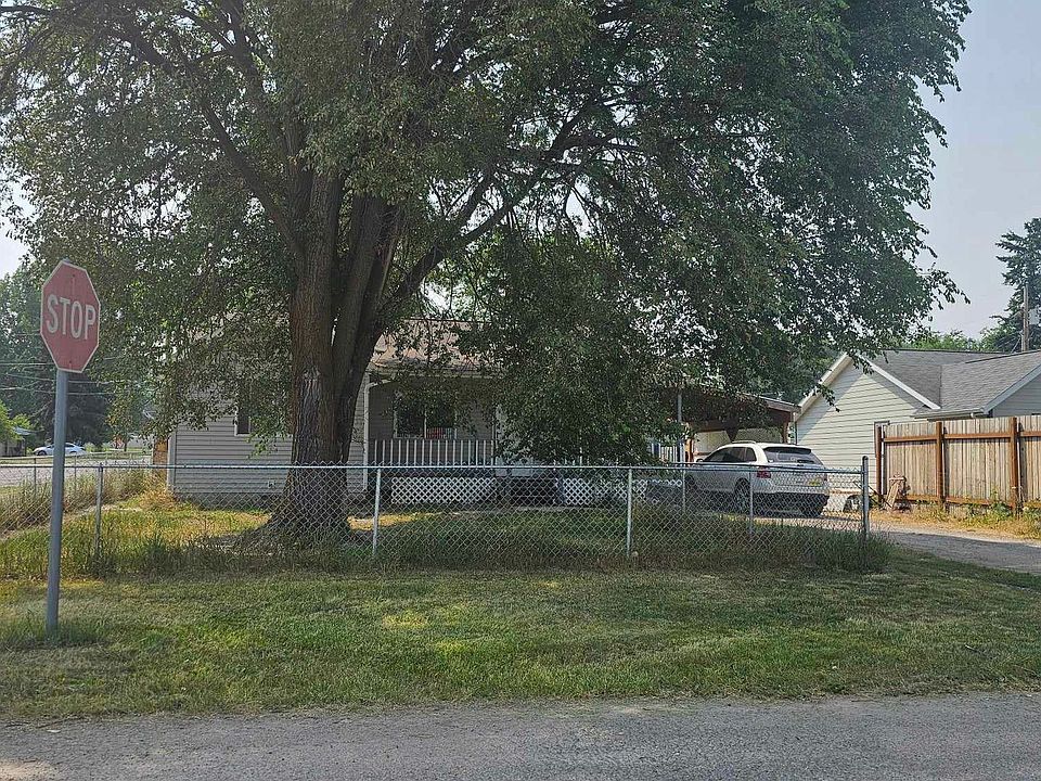 1st image of 608 10th Ave E