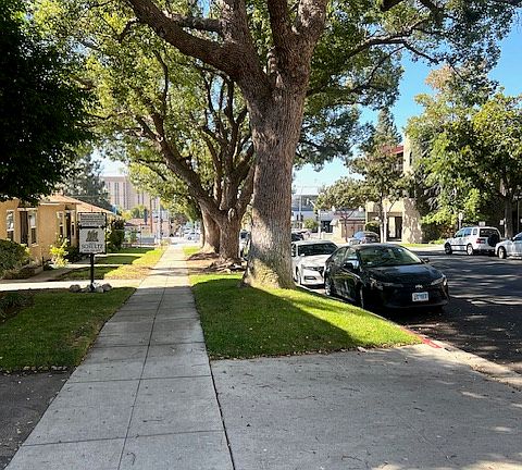 3rd image of 452 E Angeleno Ave #C
