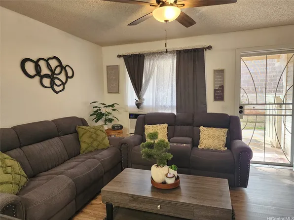 91-1071 Oaniani St #7B, Kapolei, HI 96707
