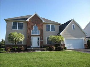 7101 Harvester Rd, Maumee, OH 43537