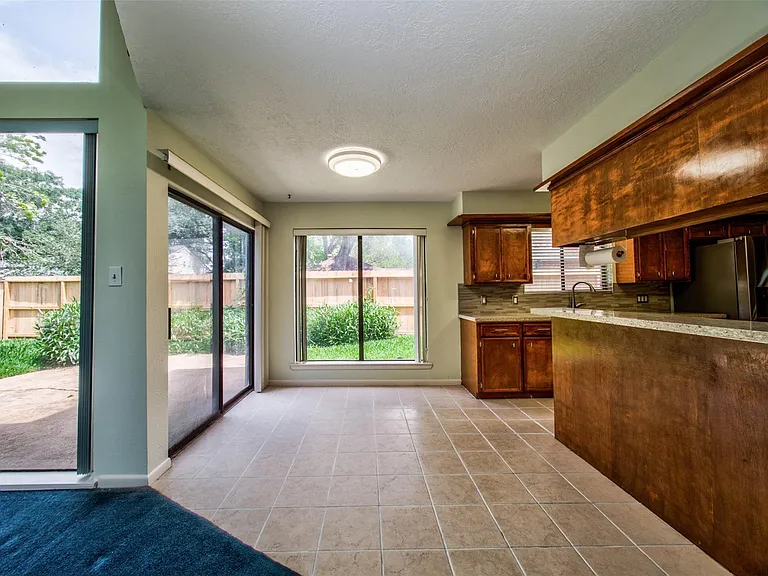 8022 La Brea Dr — Photo 17