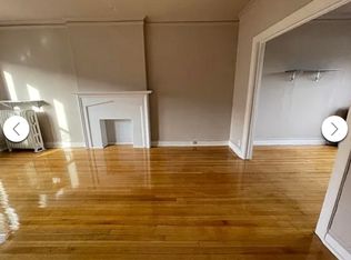 1317-5 W Estes Ave, Chicago, IL 60626