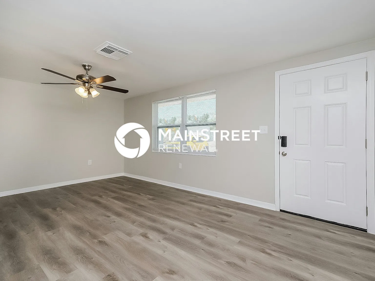 5040 Valimor Dr — Photo 3