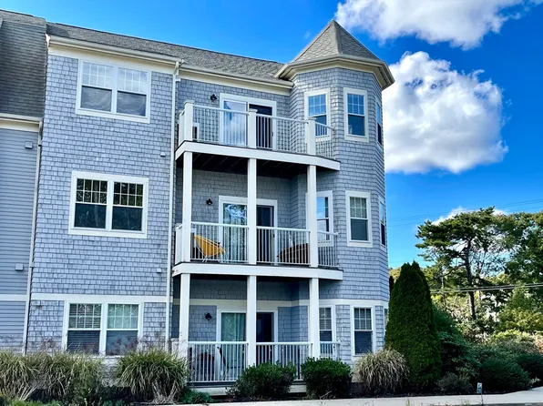 185 Stevens St #3A, Barnstable, MA 02630