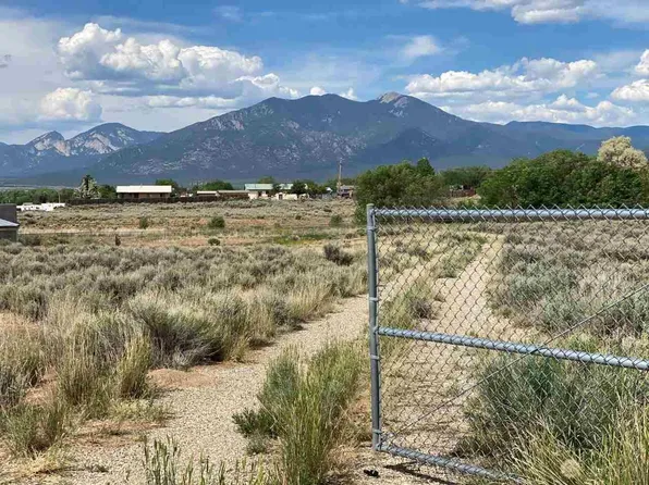 229 Camino De La Merced, Taos, NM 87571