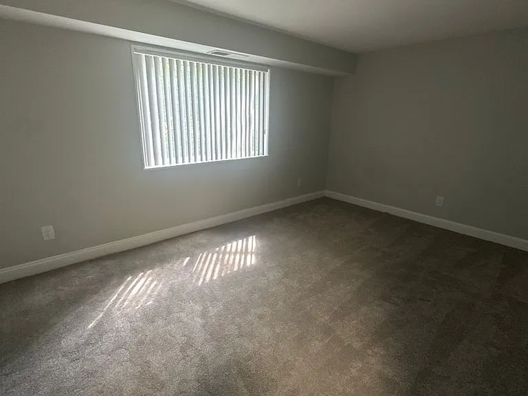 3331 Hewitt Ave #1 — Photo 55