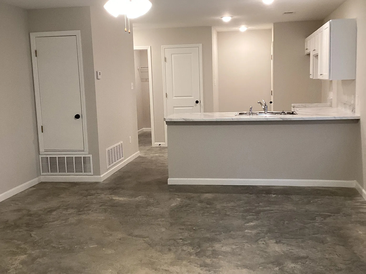 Sunny View Drive 4483 - 1 — Photo 3
