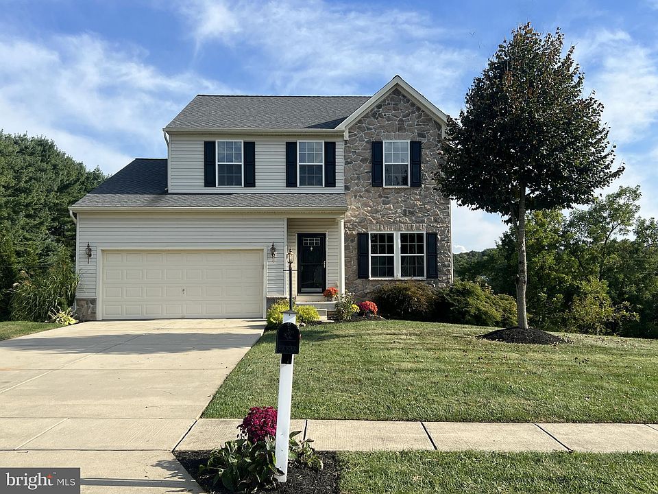 1st image of 671 Sunglow Dr