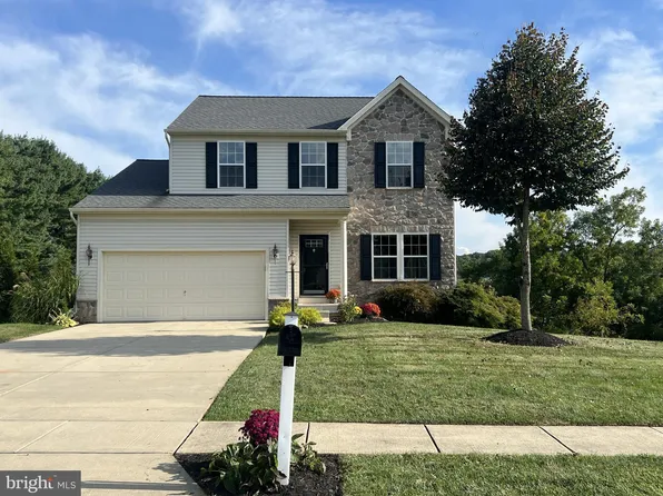 671 Sunglow Dr, Shrewsbury, PA 17361