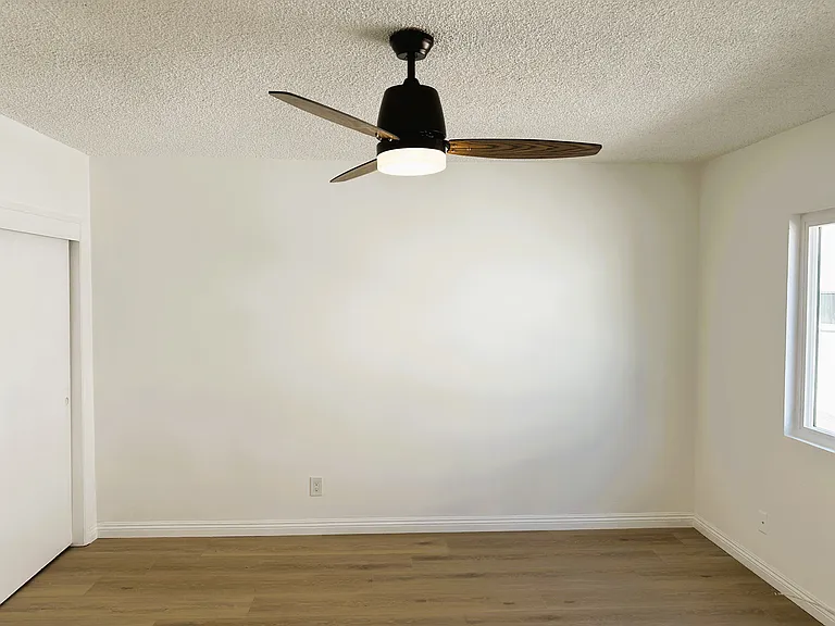 5115 Denny Ave #2 — Photo 5