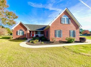 128 Chancey Dr, Elizabeth City, NC 27909