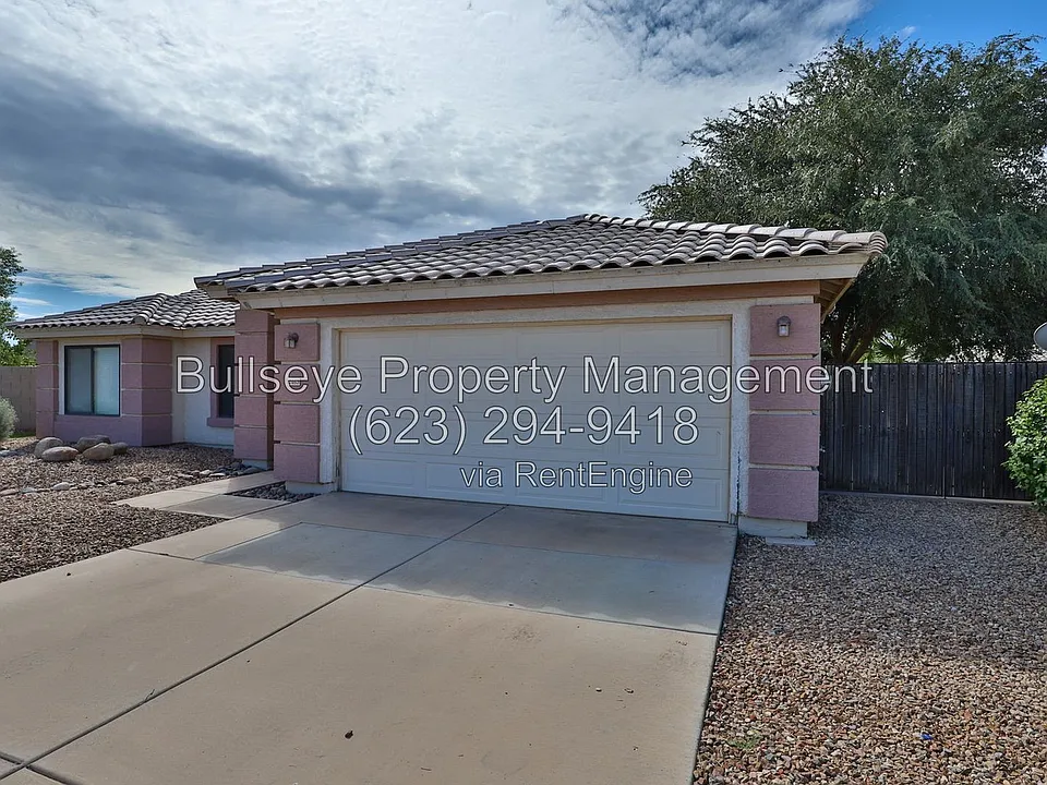 2463 E Longhorn Pl