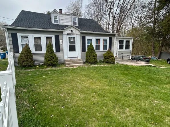 733 Pleasant St #1, Leicester, MA 01524