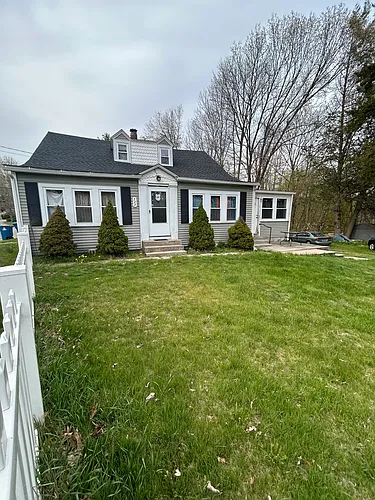 733 Pleasant St #1 Photo 1