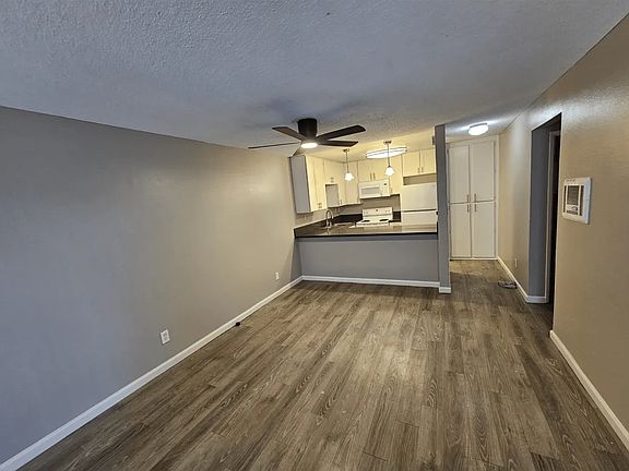 2nd image of 526 28th St #24