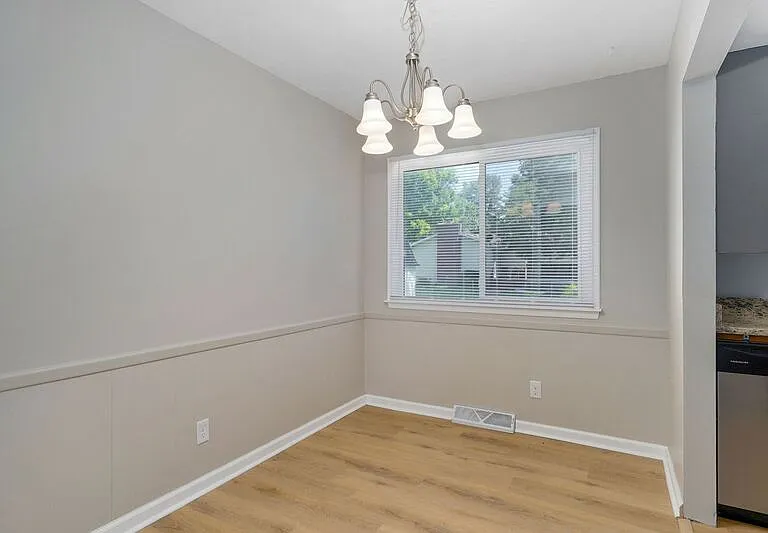 3318 W Dorber Dr — Photo 5