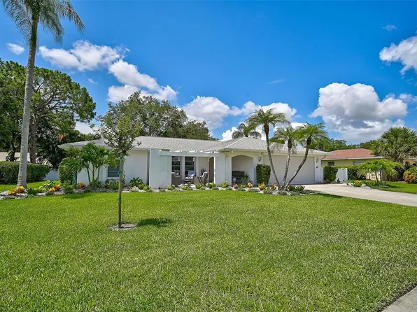 4584 Glebe Farm Rd, Sarasota, FL 34235