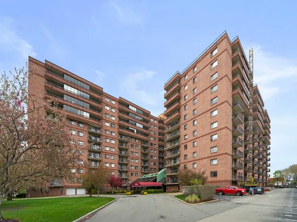 3920 Mystic Valley Pkwy APT 708, Medford, MA 02155