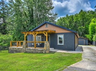 43 Ridgeway Ave, Etowah, NC 28729